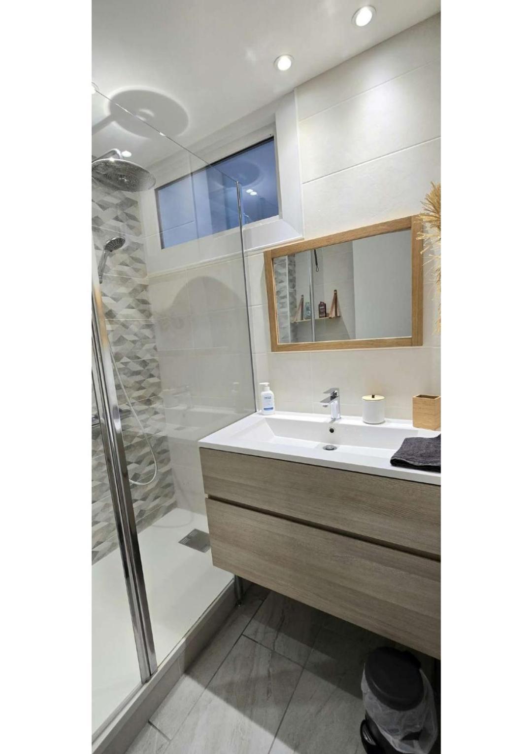 Superbe T3 Cosy, Parking Gratuit + Balcon Leilighet Riom Eksteriør bilde